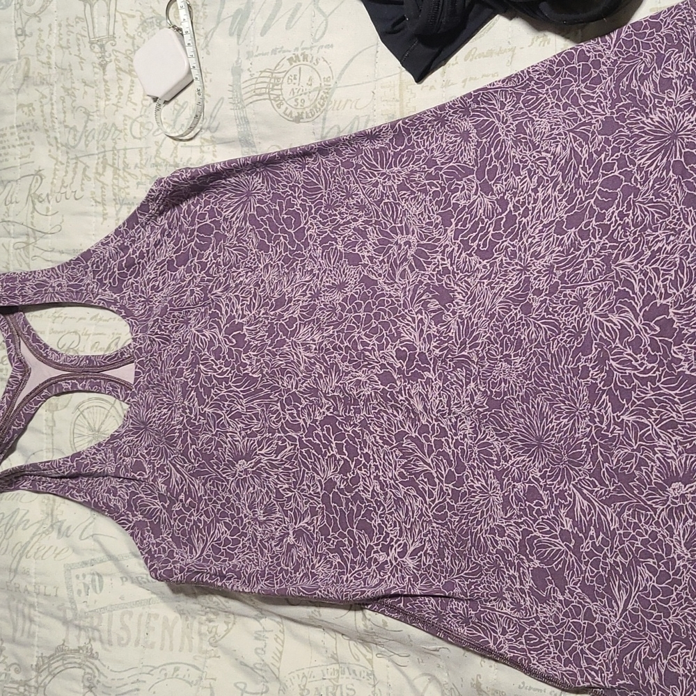 Lululemon shirt